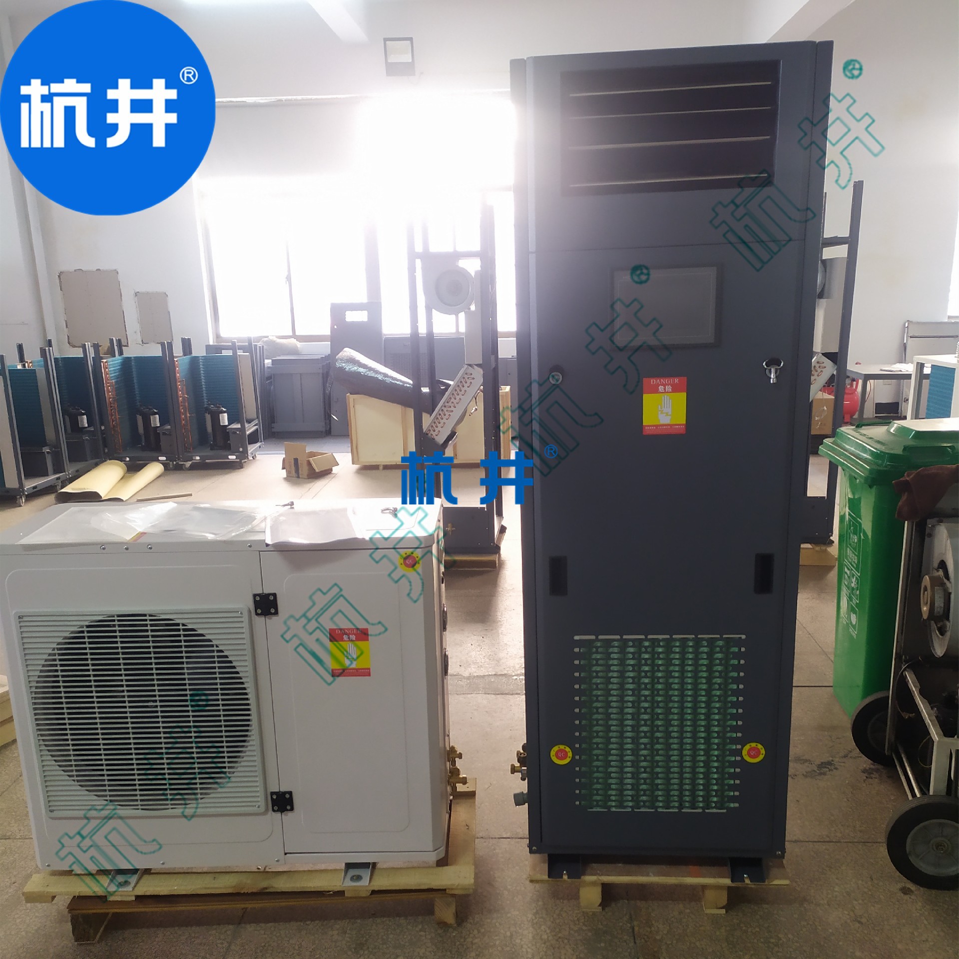 HF110N 44匹額溫槍車間專用恒溫恒濕潔凈空調立柜式 HF110N 44匹額溫槍車間專用恒溫恒濕潔凈空調立柜式